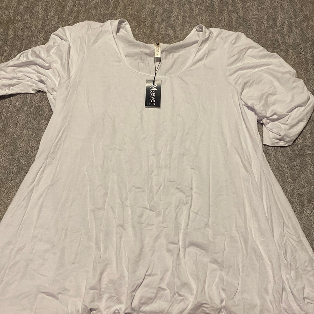 24 seven white top